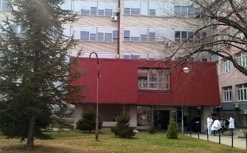 Не могу да дограде болницу за децу, јер немају за ПДВ!